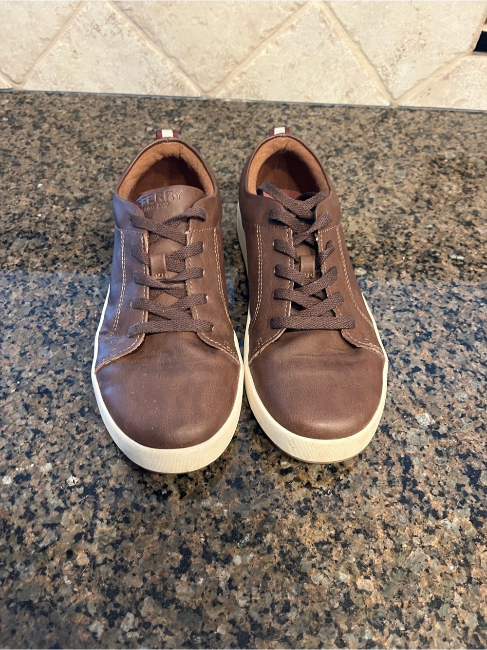 Sperry Casual Brown Leather Boy’s Sneakers - size 5